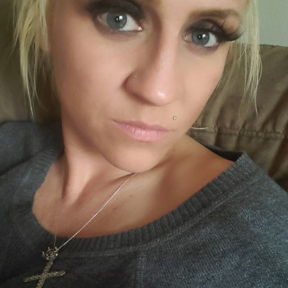 Meet your Posher, Anne